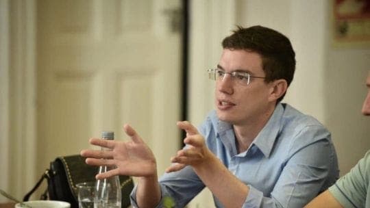 Día de la Mujer: legislador provincial presentó un proyecto “para eliminar” la paridad de género en las listas