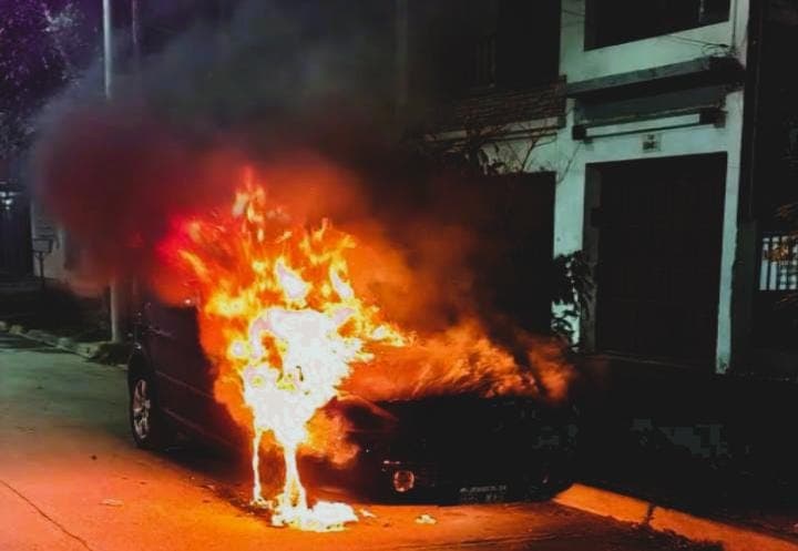 Dos vehículos incendiados en una semana afectan al mismo propietario en Necochea