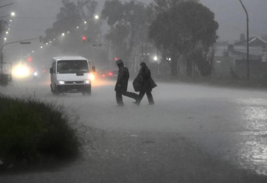 Suspenden las clases en los turnos tarde y noche por el temporal