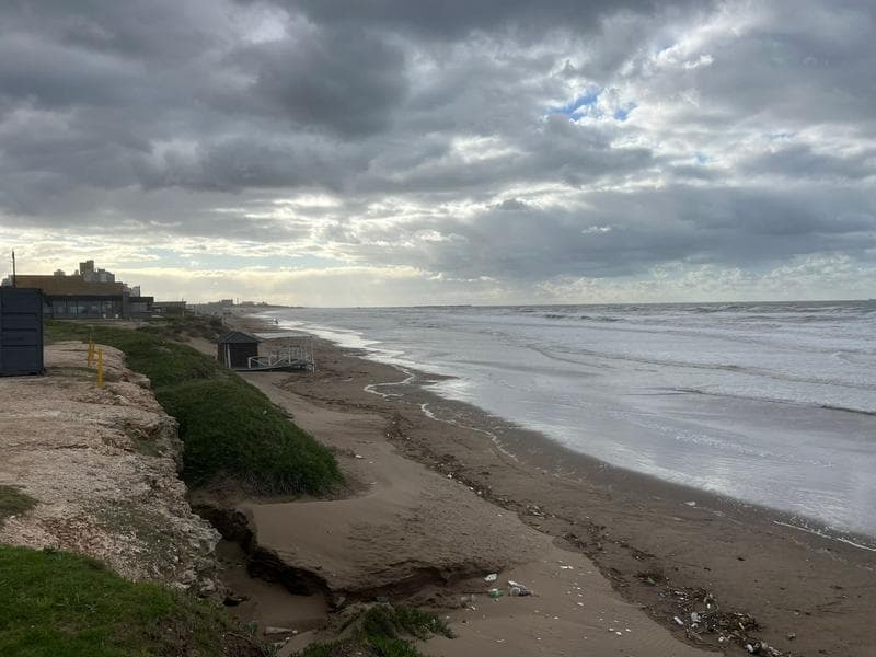 Alerta por temporal marítimo y fuerte oleaje en Necochea y la costa bonaerense