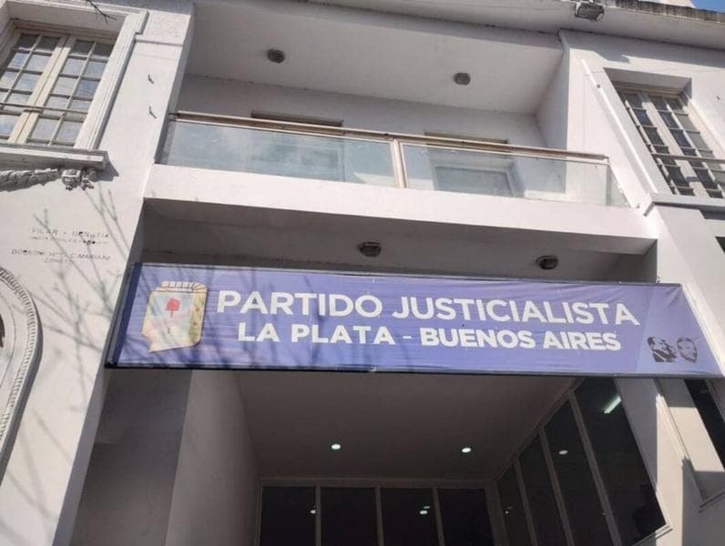 Kicillof busca rejuvenecer el padrón del PJ con una nueva campaña de afiliación
