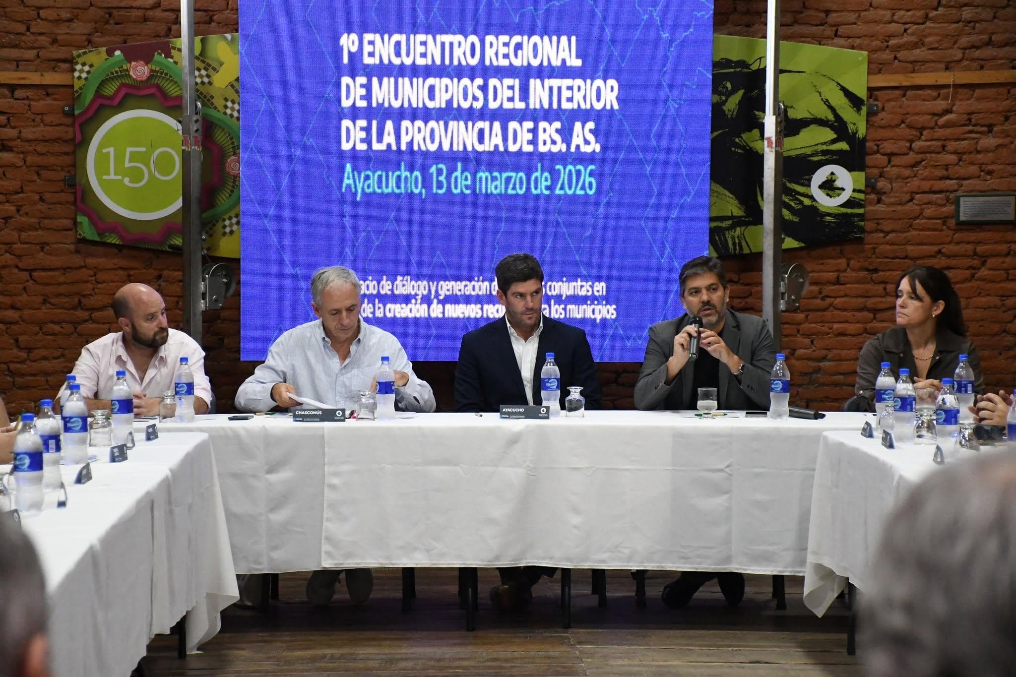 Intendentes bonaerenses de 84 localidades se reúnen en Lobos frente a la crisis económica