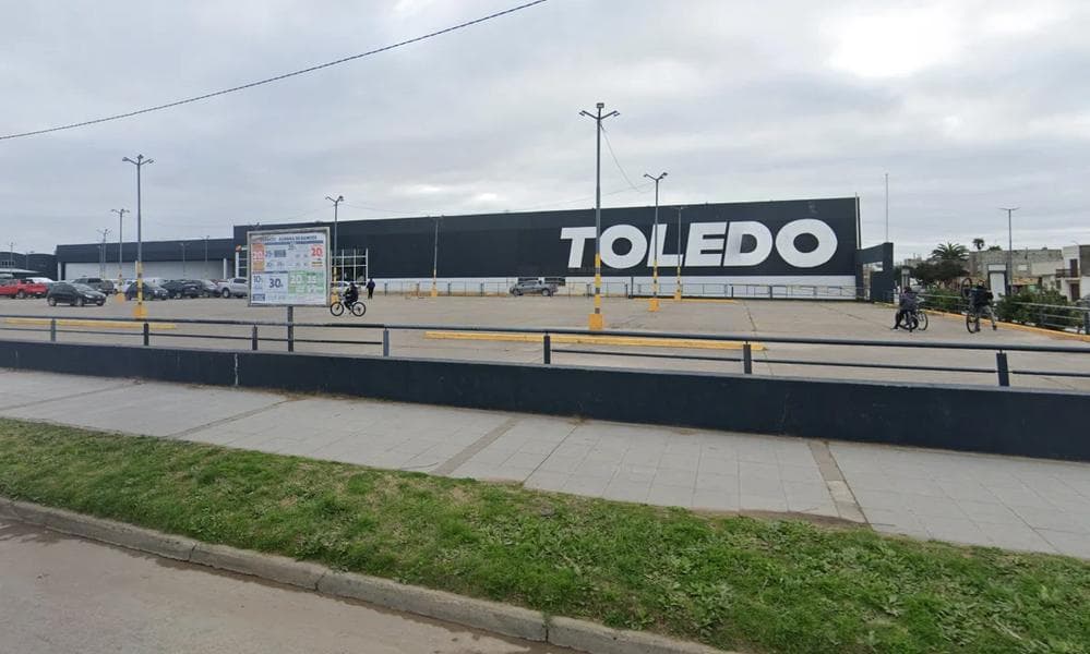 Conflicto salarial en Supermercados Toledo: trabajadores mantienen el quite de colaboración