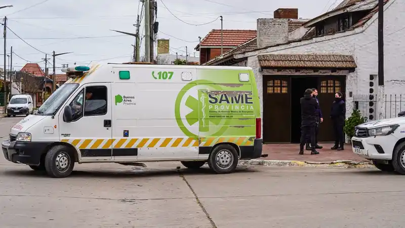 Violento asalto a una jubilada de 83 años: la golpearon y amenazaron con armas