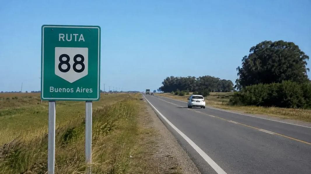 No debería ser noticia: Vialidad realiza demarcación en la Ruta 55