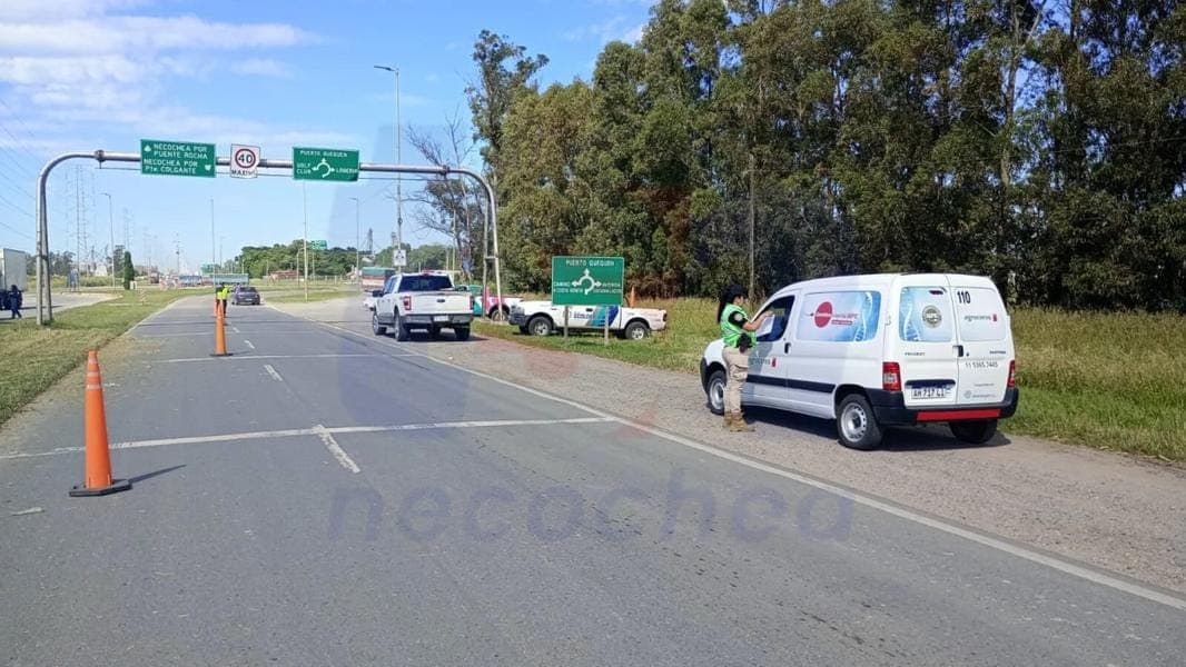Refuerzan controles vehiculares en acceso a Quequén