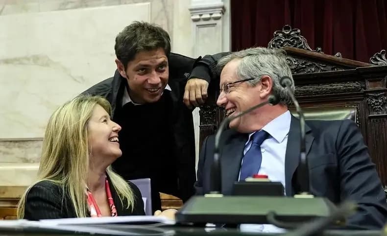 Kicillof suma aliados y amplía su armado político con Monzó y Massot en La Plata