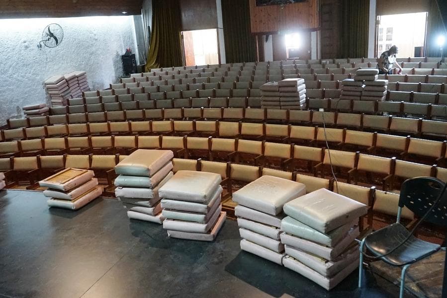 Reconocimiento a artistas y trabajadores del Teatro Municipal por la gala del 25 de Mayo
