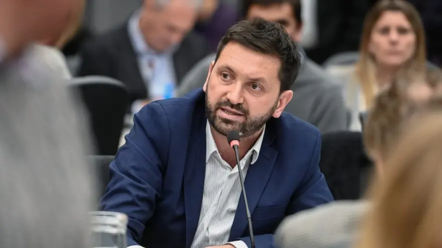 Un grupo de intendentes radicales impulsa a Pablo Juliano para conducir la UCR bonaerense