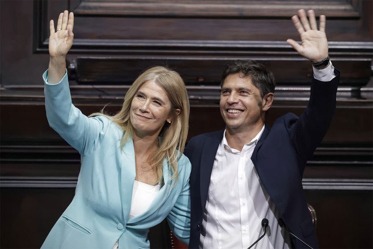 El kicillofismo aceleró el operativo clamor y en Ensenada volvió a sonar fuerte “Axel presidente”