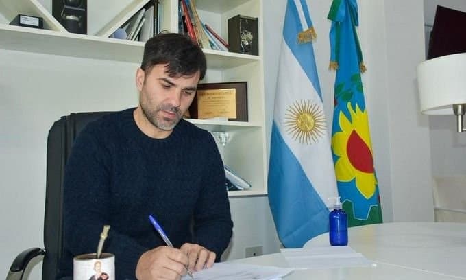 Castelli impulsa la primera Carta Orgánica municipal de la provincia y abre el debate por la autonomía de los municipios