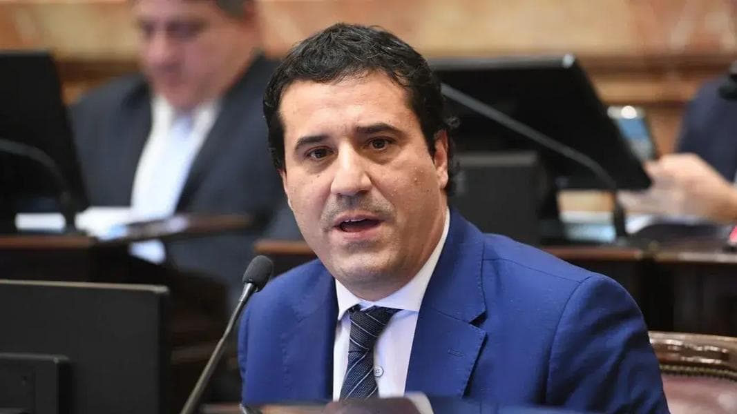Abad relanza a la UCR bonaerense con la mira puesta en convertirse en alternativa en 2027